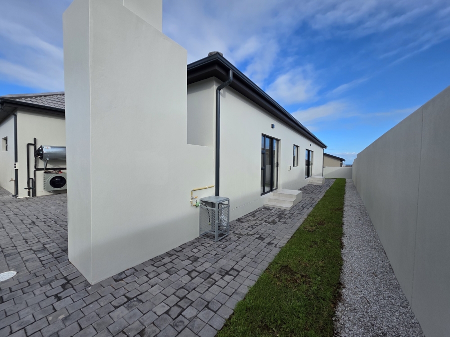 4 Bedroom Property for Sale in Fountains Estate Eastern Cape